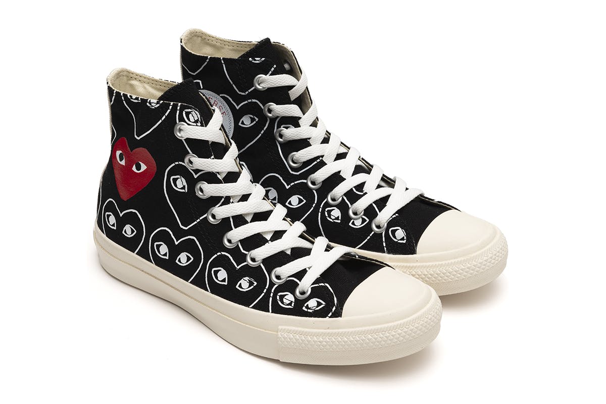 cdg converse heart